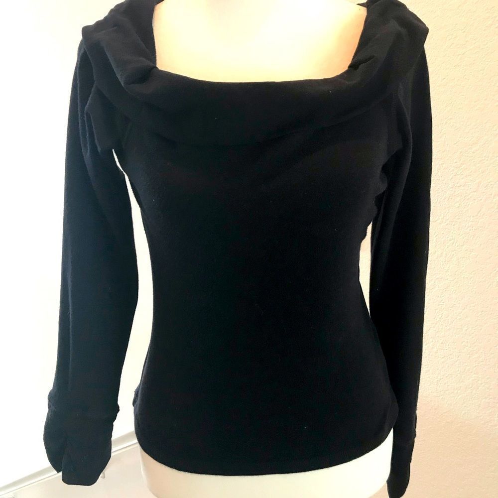 FOR JOSEPH TOP SIZE M (runs small)